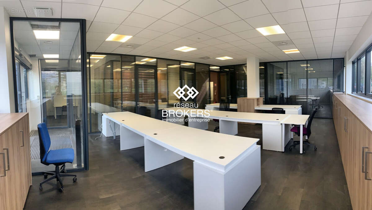 Commerce à CHAMP-SUR-DRAC