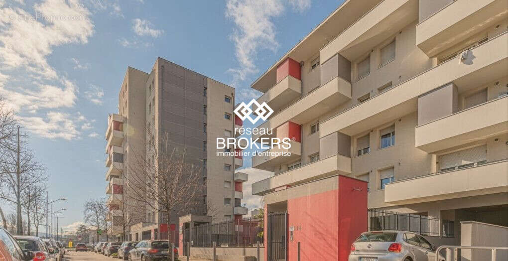 Commerce à ECHIROLLES