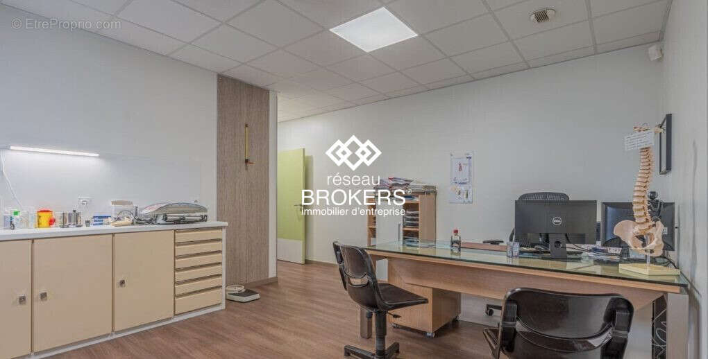 Commerce à ECHIROLLES