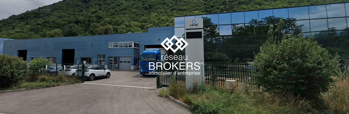 Commerce à CHAMP-SUR-DRAC