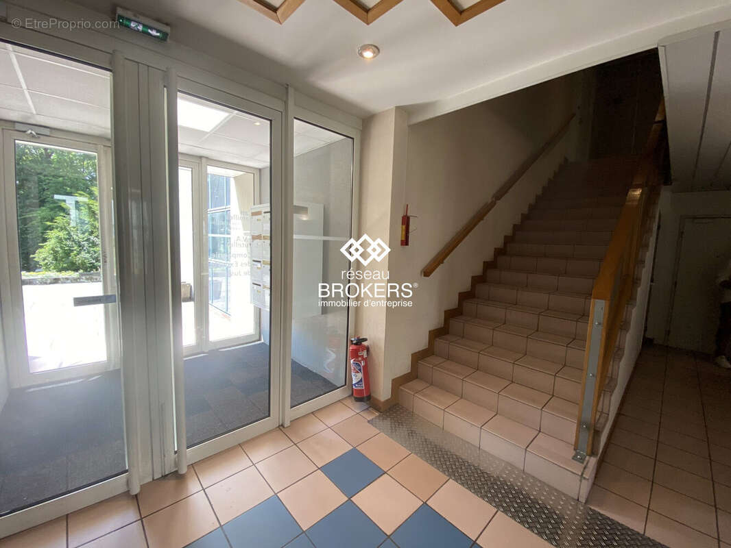 Commerce à MONTBONNOT-SAINT-MARTIN