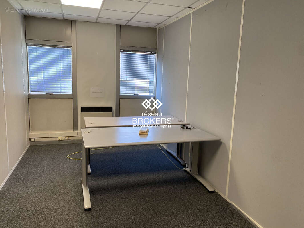 Commerce à MONTBONNOT-SAINT-MARTIN