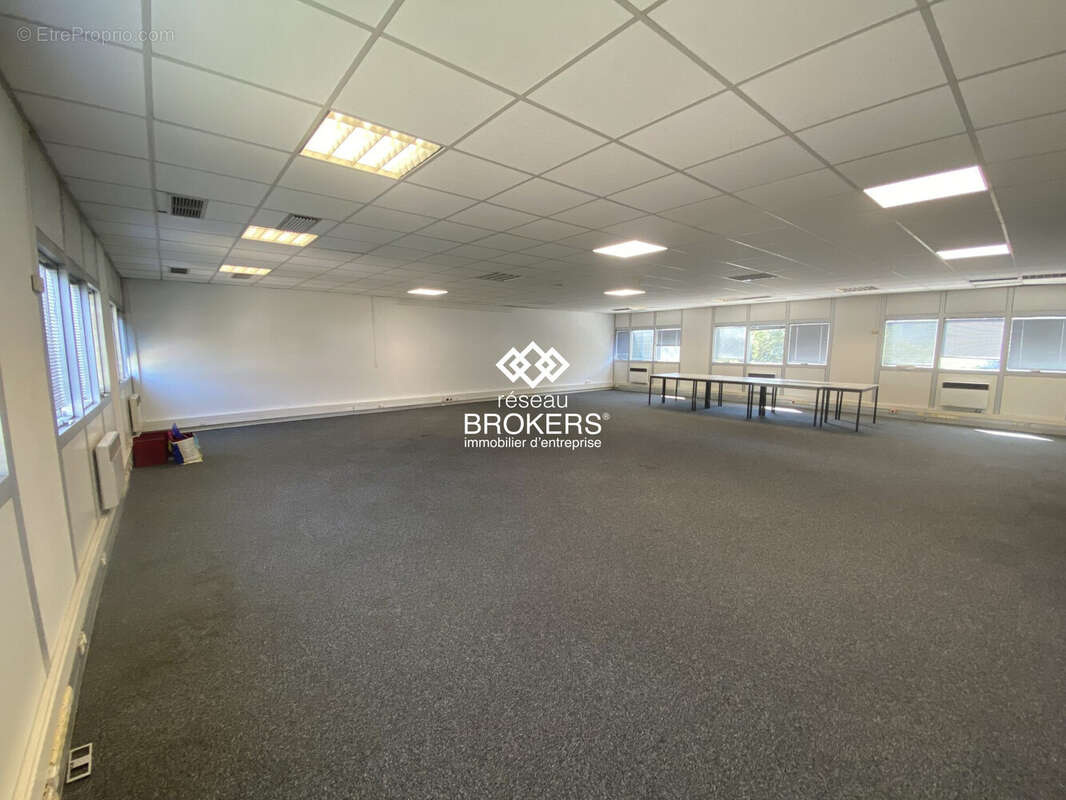 Commerce à MONTBONNOT-SAINT-MARTIN