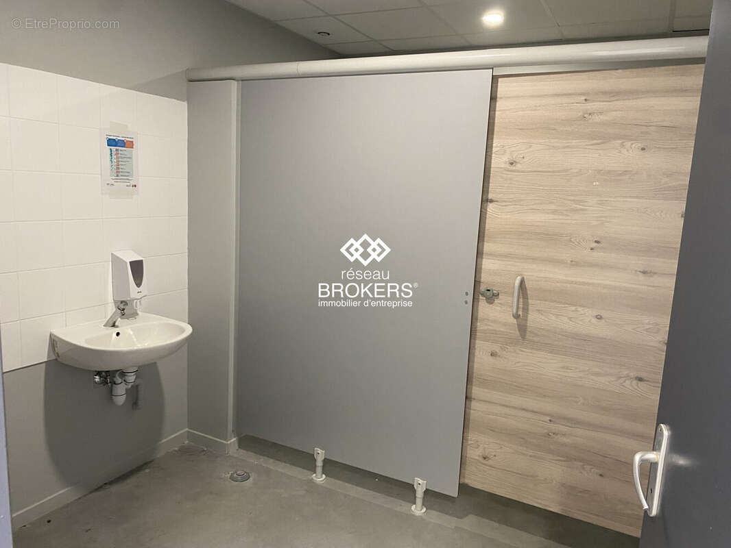 Commerce à SASSENAGE