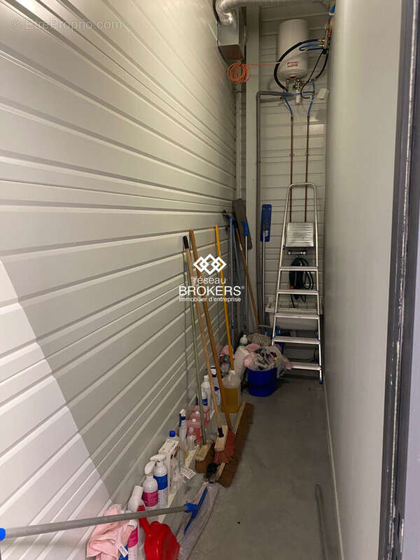 Commerce à SASSENAGE