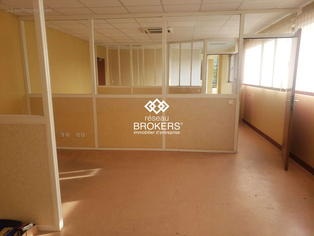 Commerce à MAGNY-EN-VEXIN