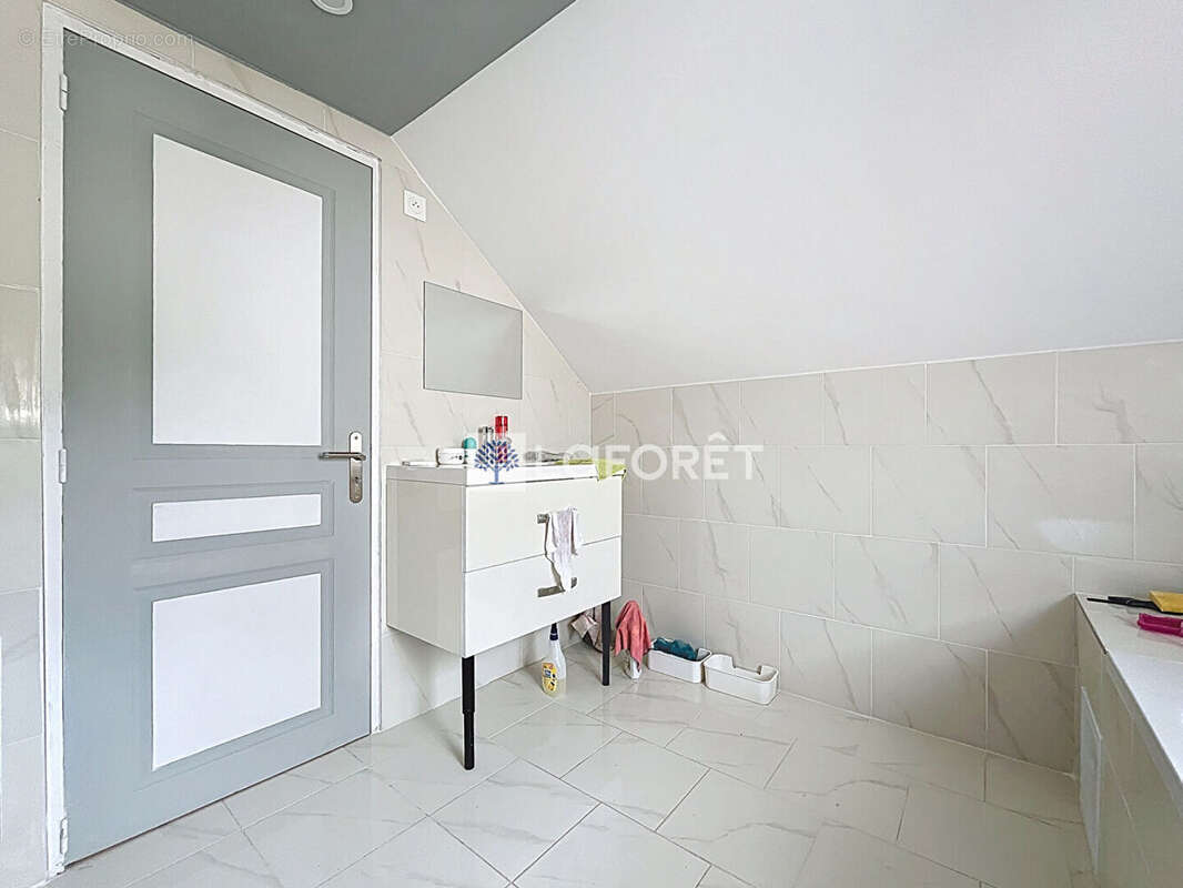 Maison à SAINT-LOUP-LAMAIRE