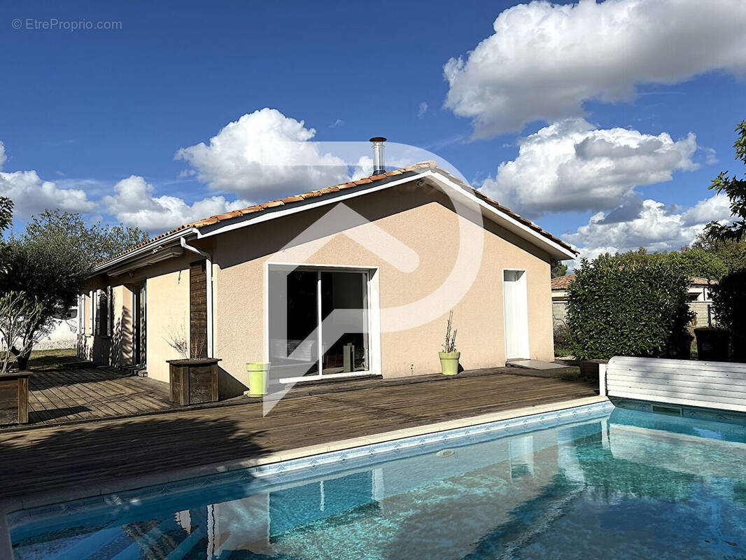 Maison à SAINT-DENIS-DE-PILE