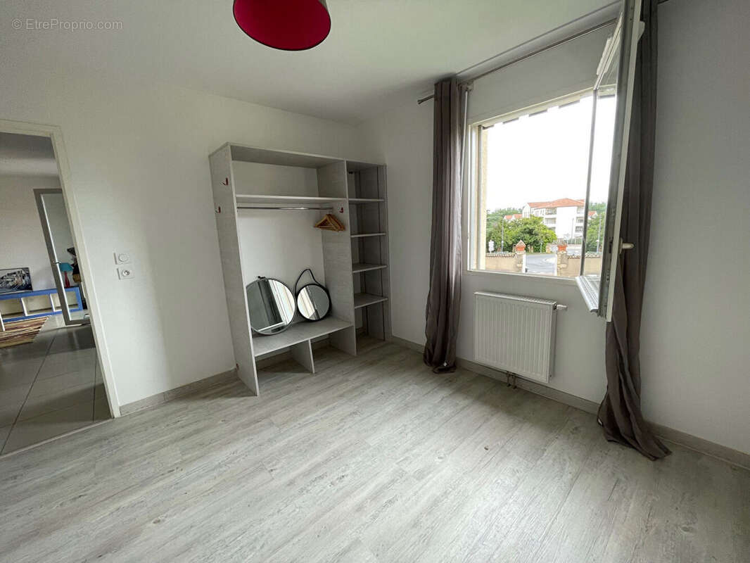 Appartement à ANSE