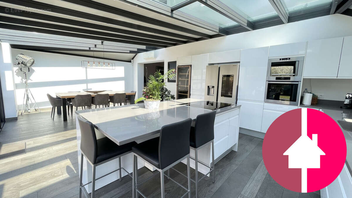 Maison à FERRIERES-EN-BRIE