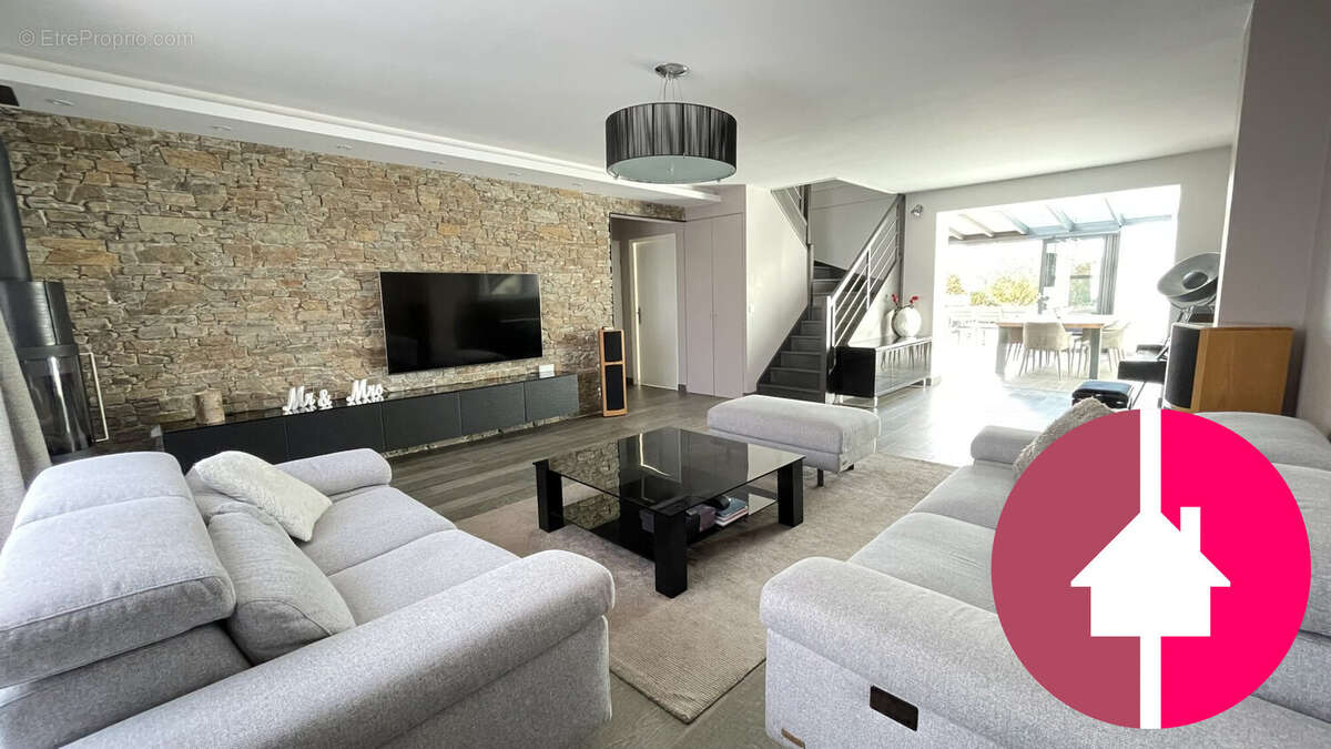 Maison à FERRIERES-EN-BRIE