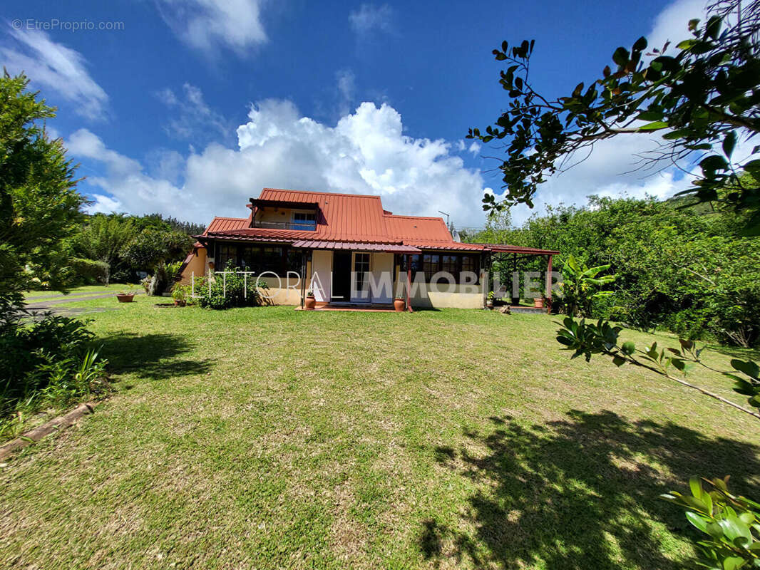 Maison à SAINT-DENIS