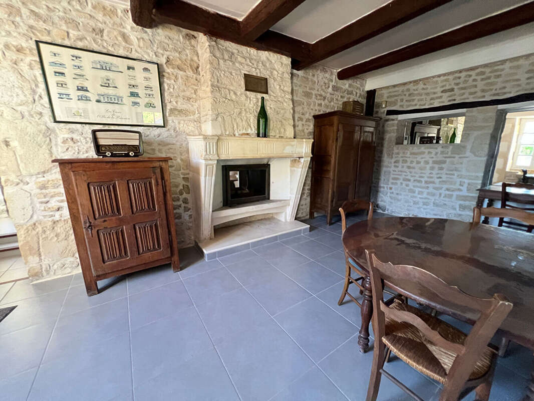 Maison à SAINTE-SOULLE