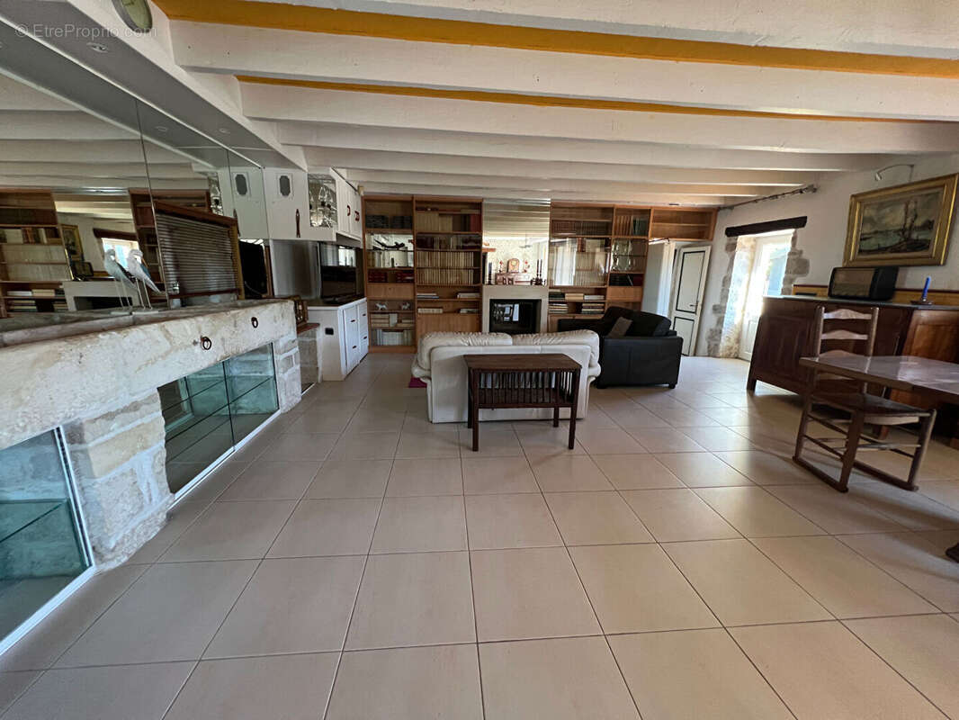 Maison à SAINTE-SOULLE