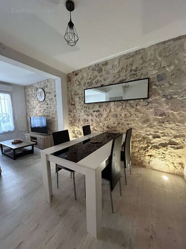 Appartement à LANSARGUES