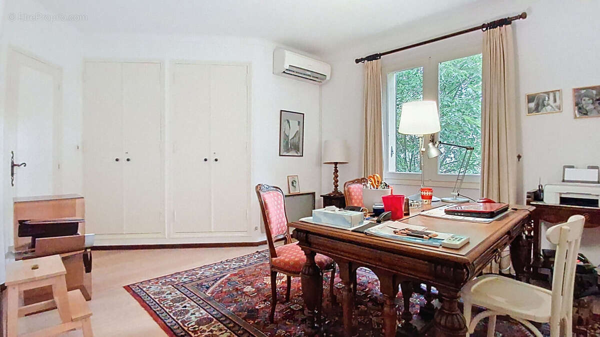 Maison à VILLENEUVE-LES-AVIGNON