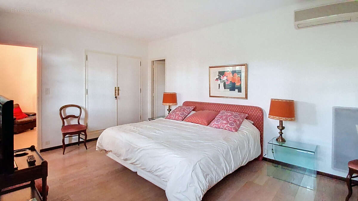 Maison à VILLENEUVE-LES-AVIGNON