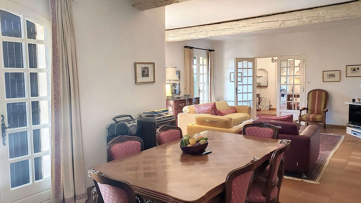 Maison à VILLENEUVE-LES-AVIGNON