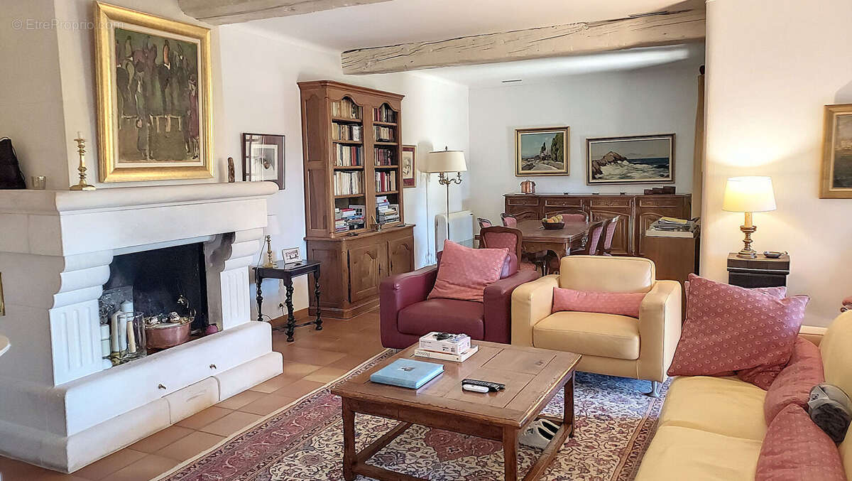 Maison à VILLENEUVE-LES-AVIGNON