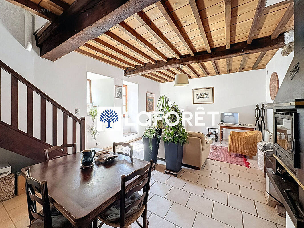 Maison à SAINT-CHEF