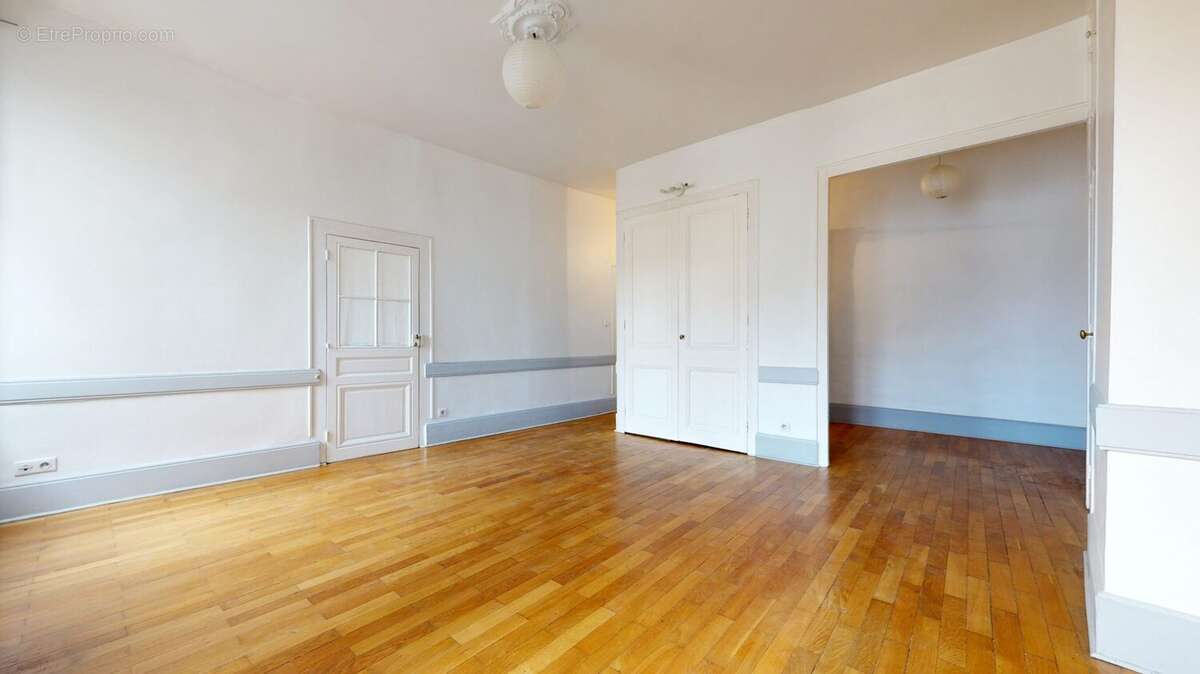 Appartement à LYON-8E