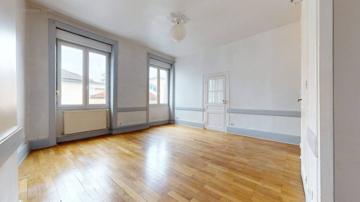 Appartement à LYON-8E