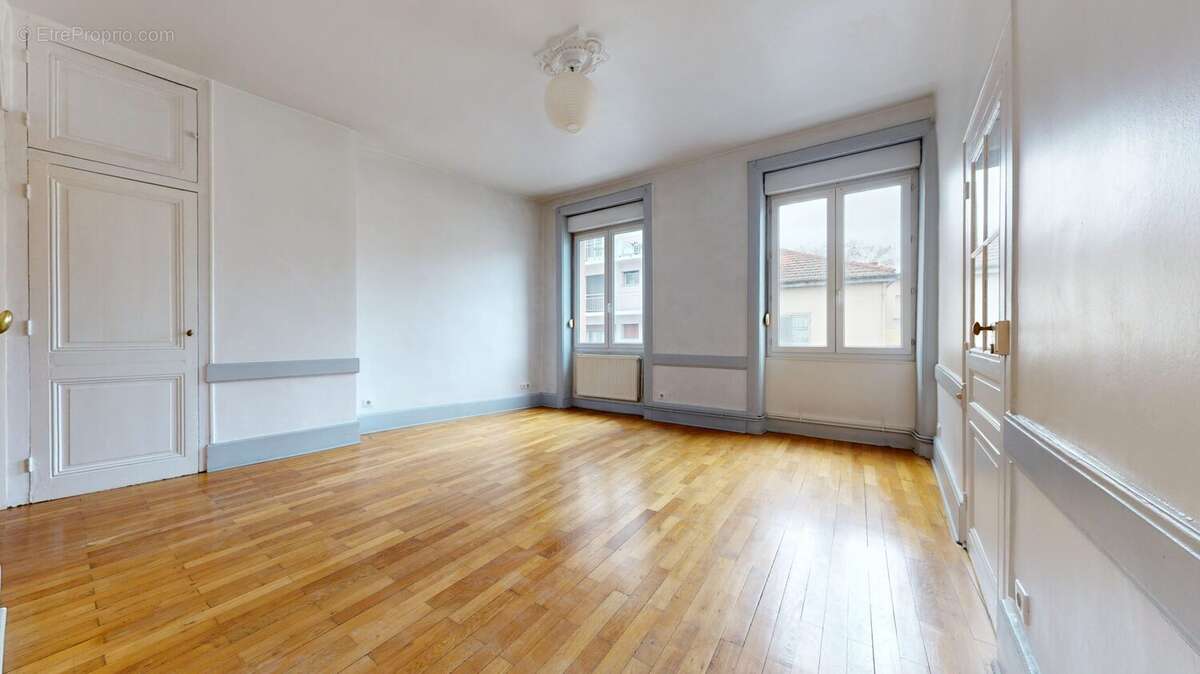 Appartement à LYON-8E