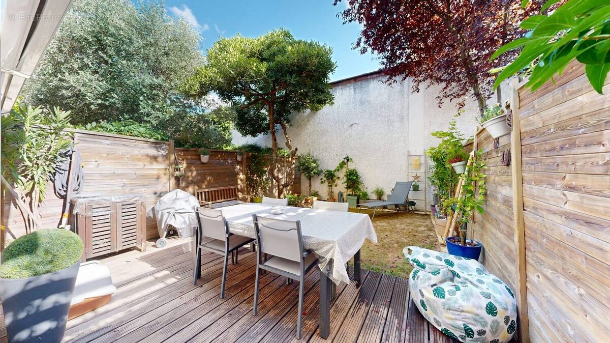 Maison à VILLEURBANNE