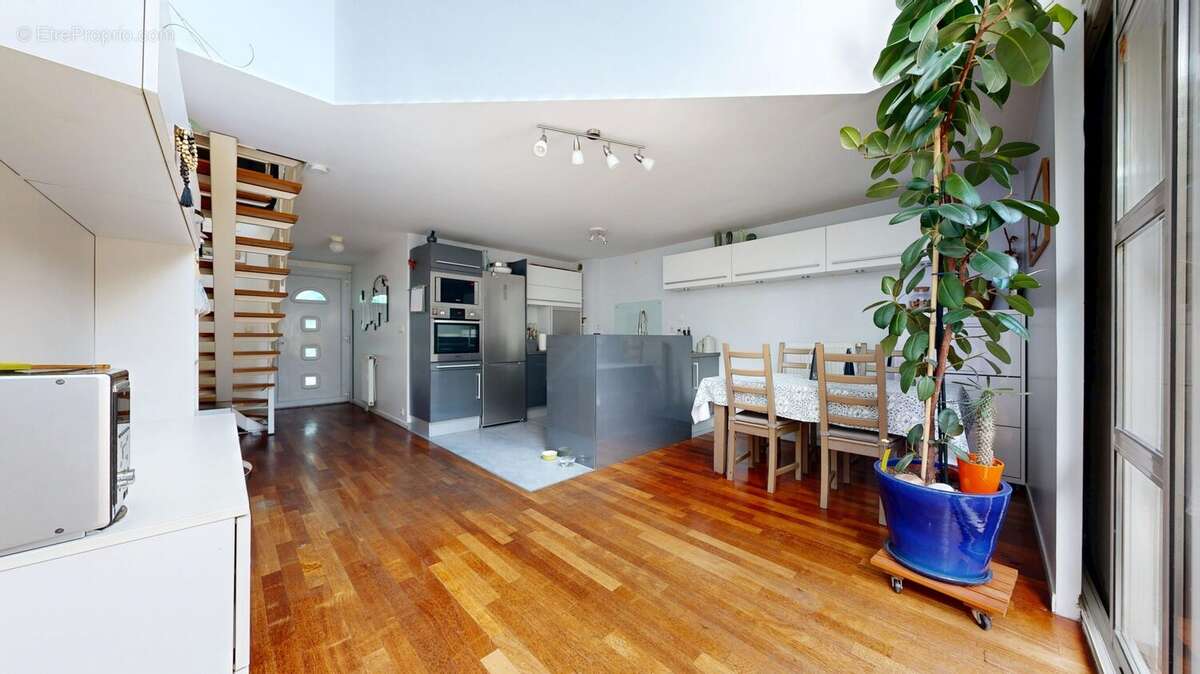 Maison à VILLEURBANNE