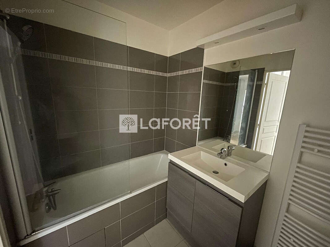 Appartement à CHENNEVIERES-SUR-MARNE