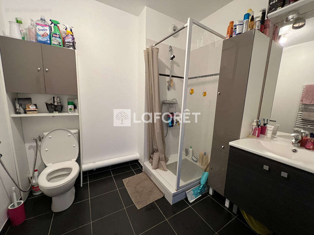 Appartement à LES PAVILLONS-SOUS-BOIS