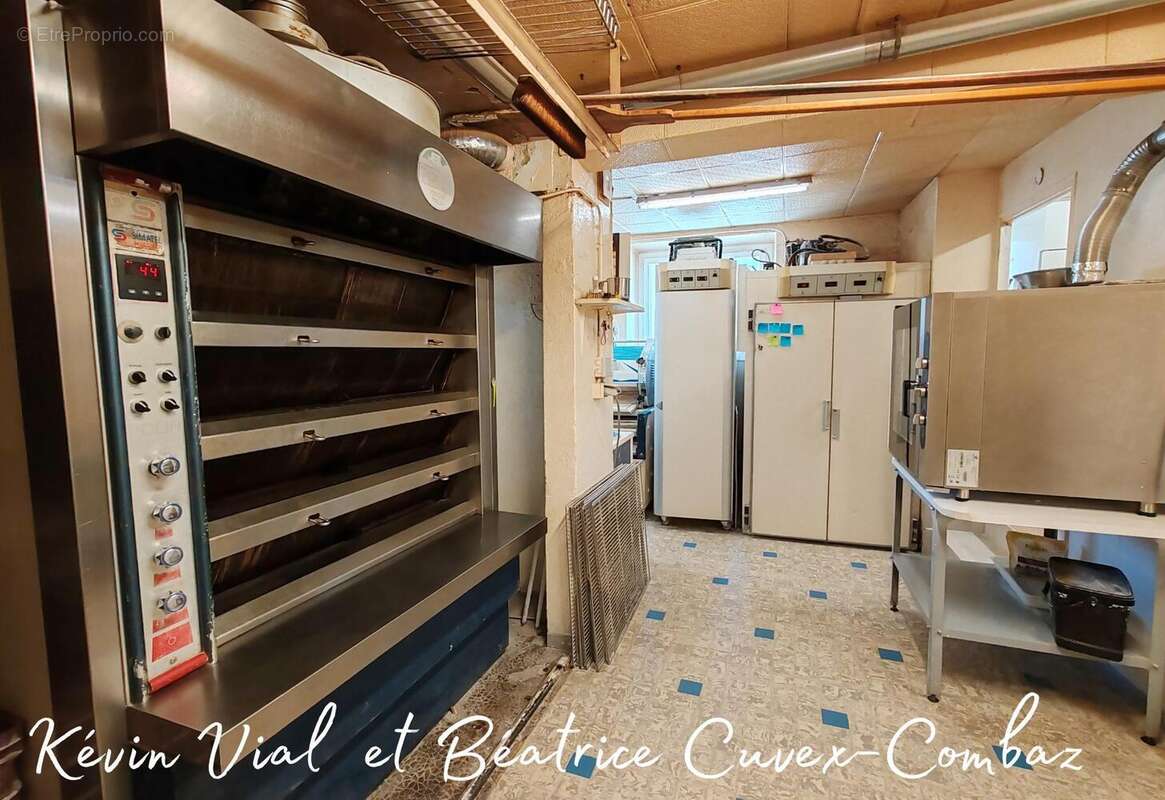 Photo 5 - Commerce à SAINTE-HELENE-SUR-ISERE