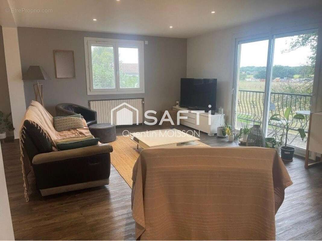 Photo 4 - Maison à DOMPIERRE-SUR-VEYLE