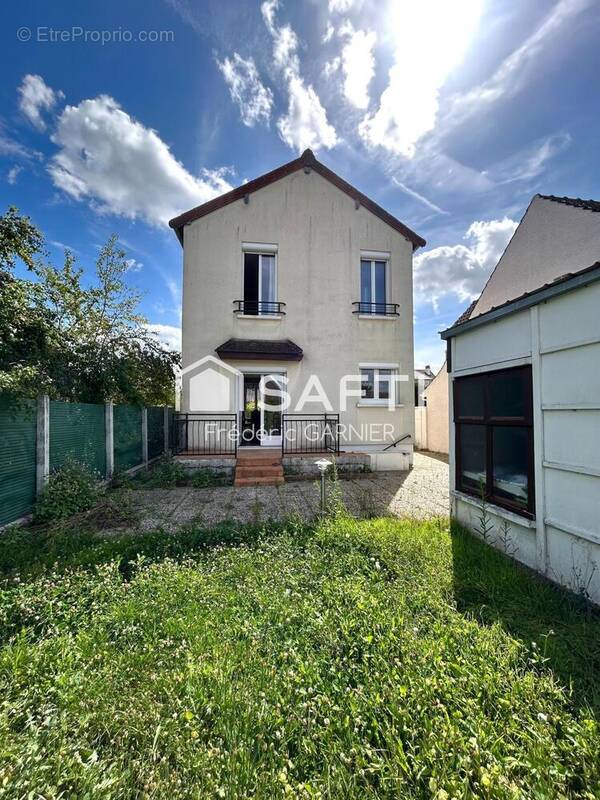 Photo 1 - Maison à OZOIR-LA-FERRIERE