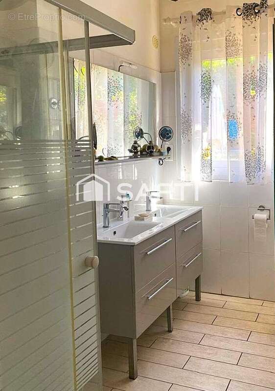 Photo 8 - Maison à VALLAURIS