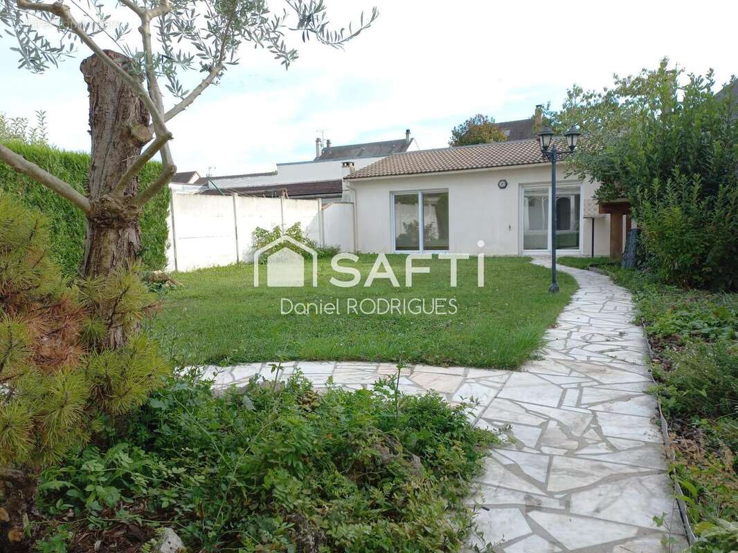 Photo 3 - Maison à PONTAULT-COMBAULT