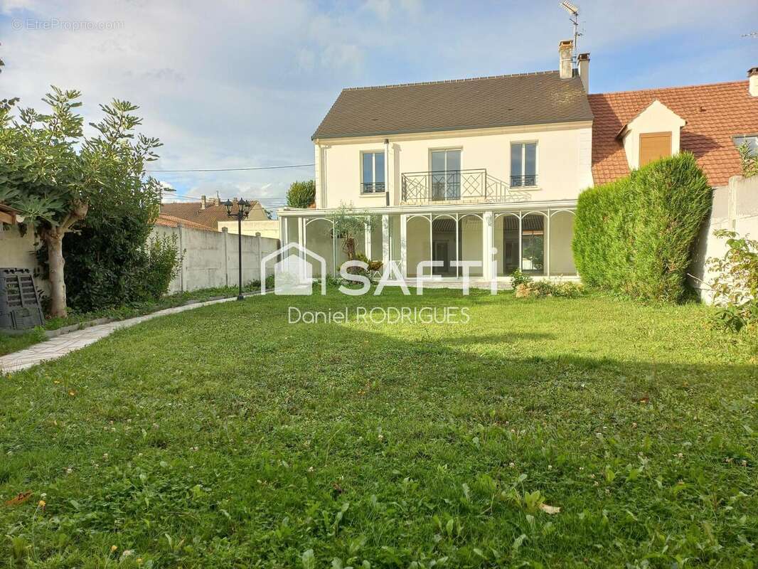 Photo 9 - Maison à PONTAULT-COMBAULT