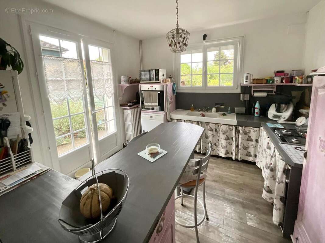 Photo 3 - Maison à SAINT-DOULCHARD