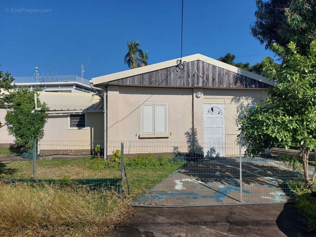 Maison à SAINT-DENIS