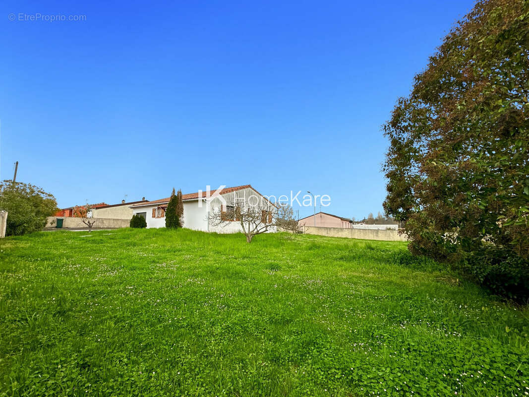 Maison à SAINT-JULIEN-SUR-GARONNE