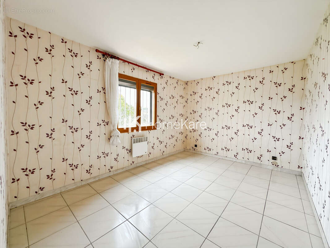 Maison à SAINT-JULIEN-SUR-GARONNE