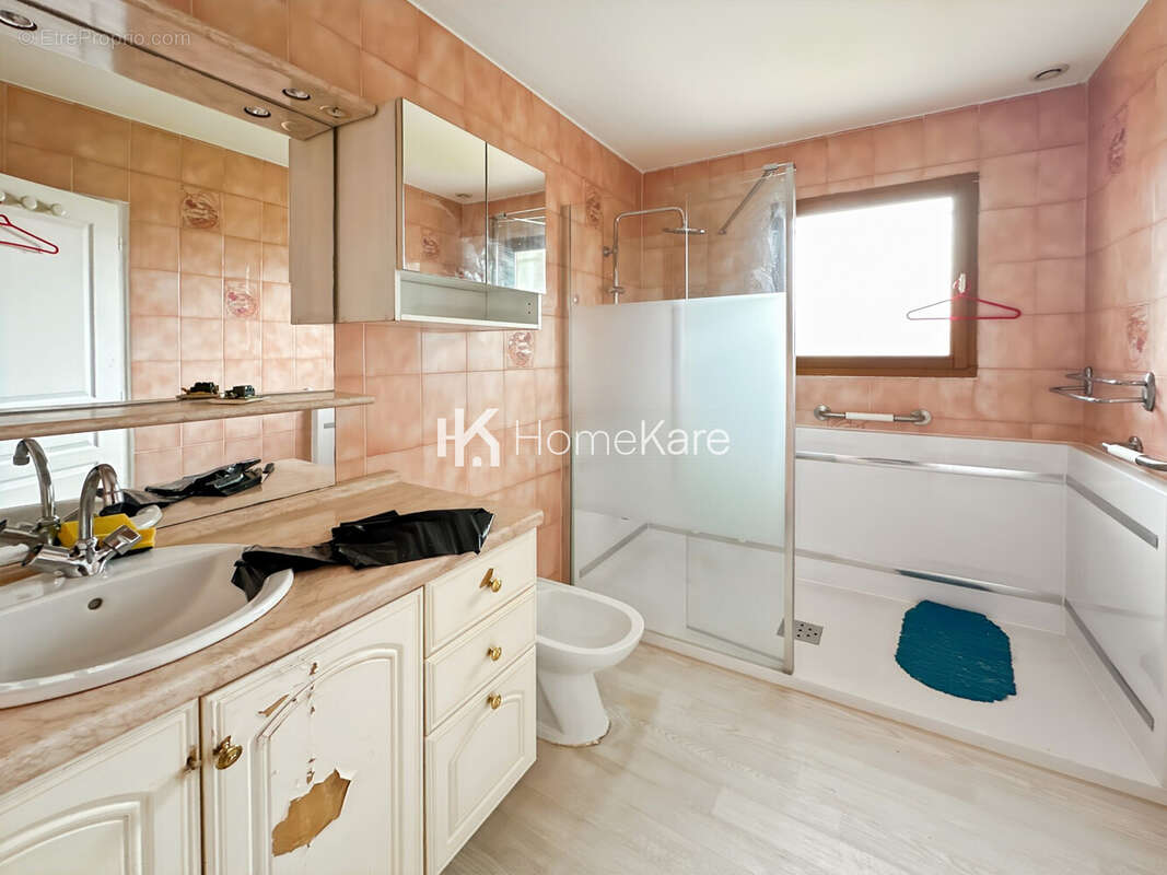 Maison à SAINT-JULIEN-SUR-GARONNE