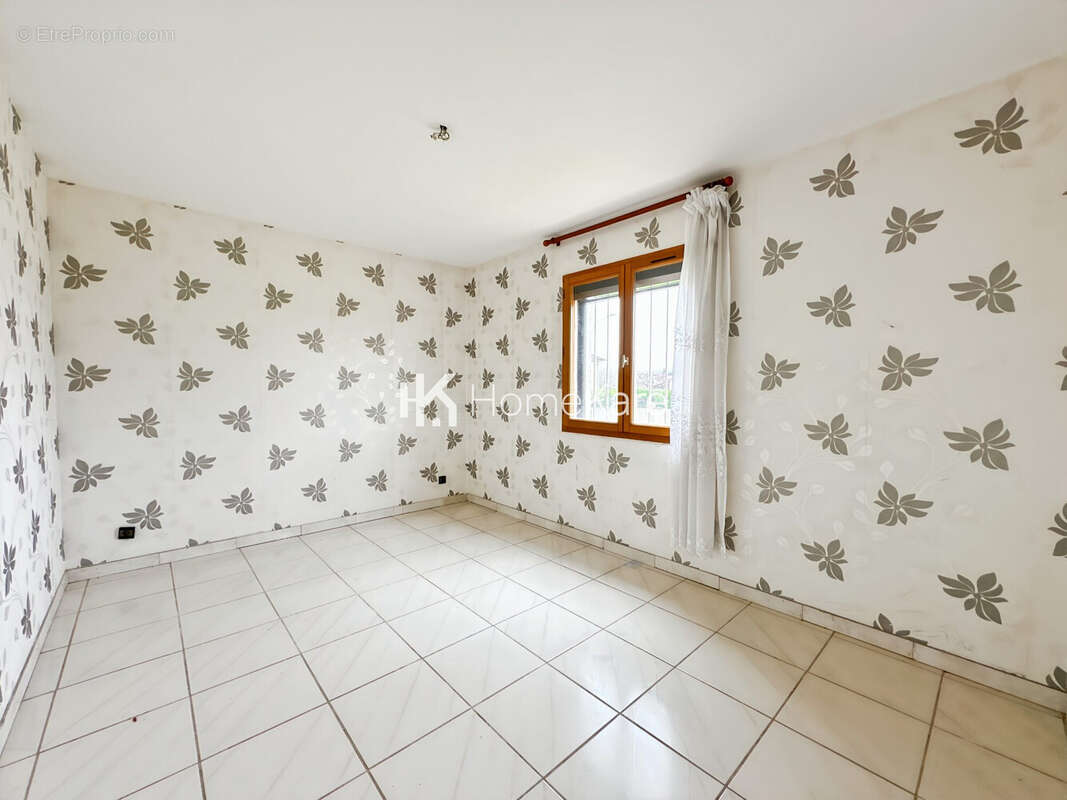 Maison à SAINT-JULIEN-SUR-GARONNE