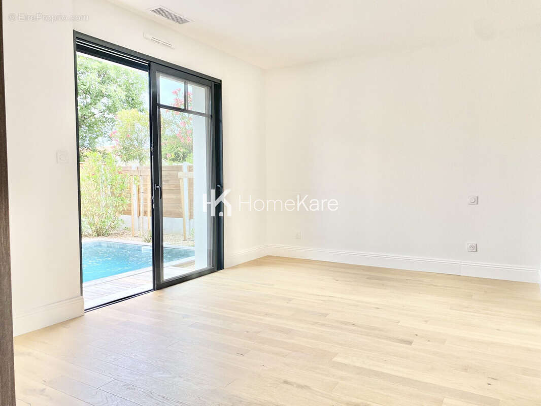 Maison à GUJAN-MESTRAS