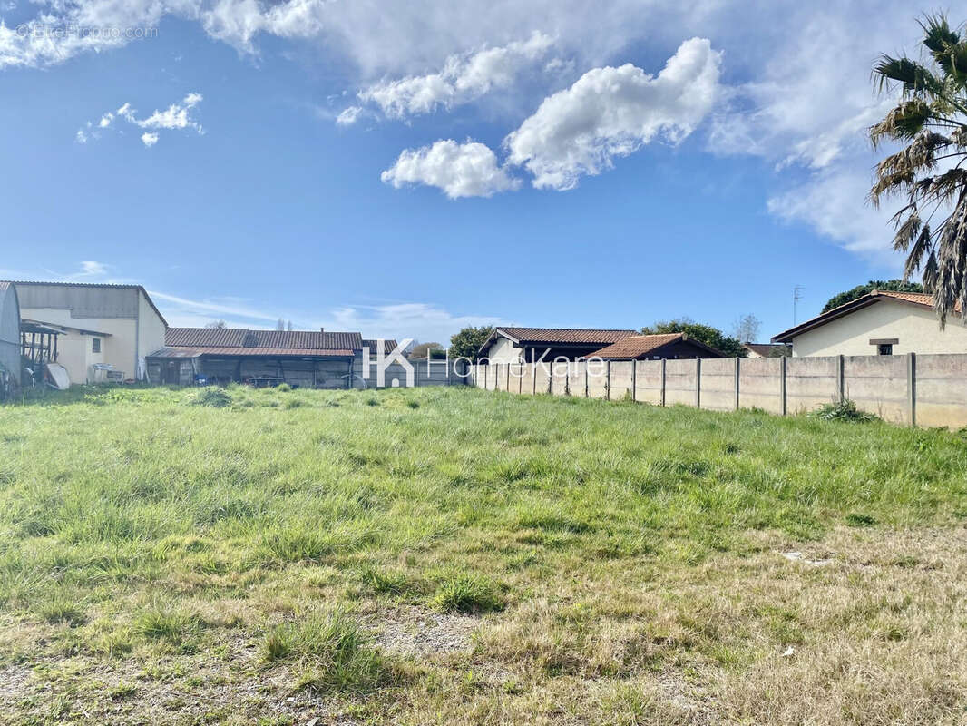 Terrain à LE BOUSCAT