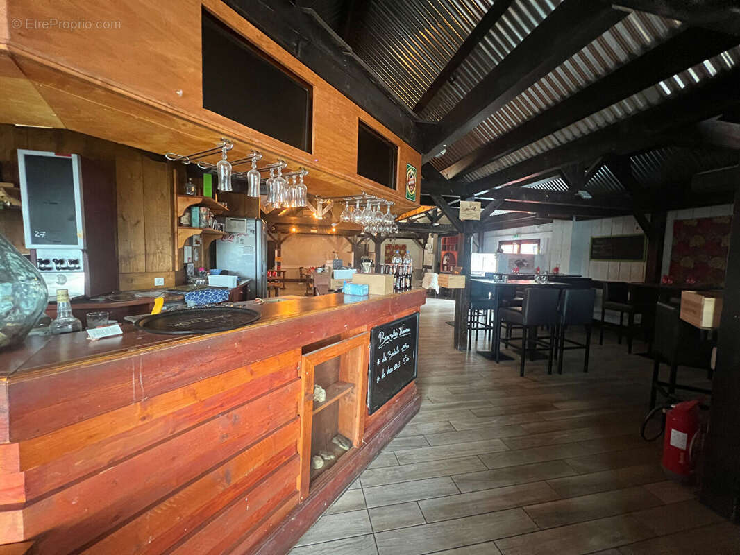 Commerce à SALAISE-SUR-SANNE