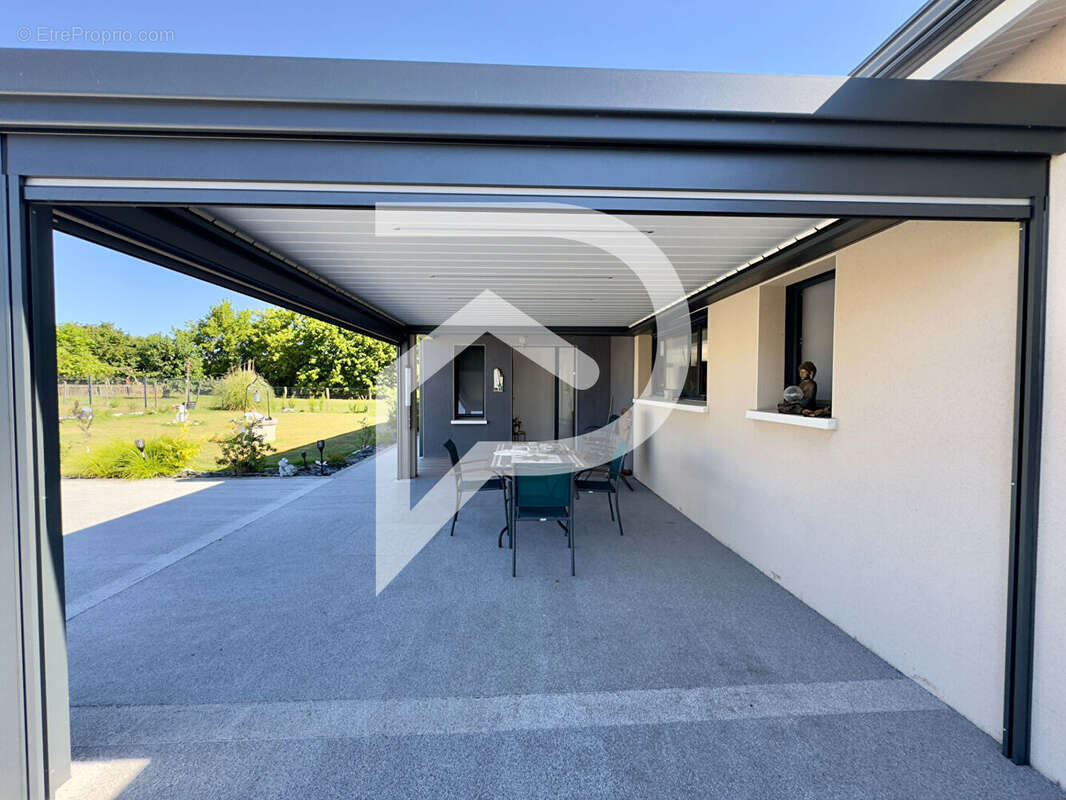 Maison à LAMONZIE-SAINT-MARTIN