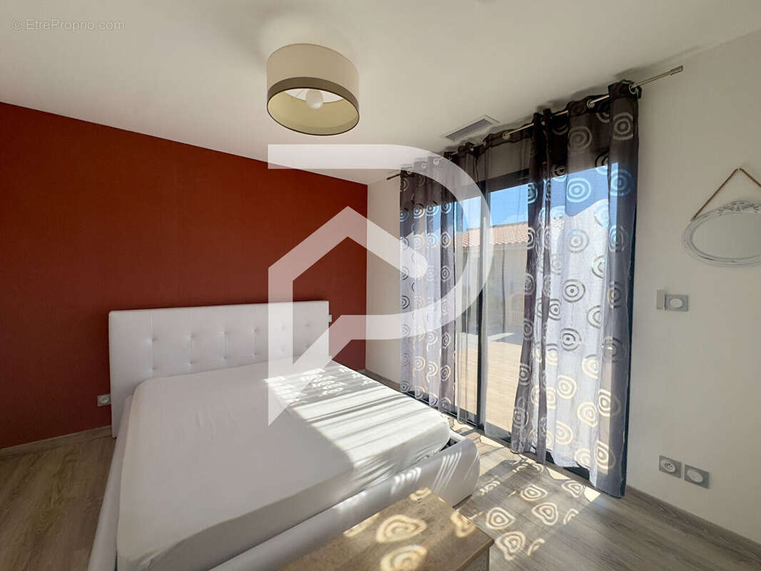 Maison à LAMONZIE-SAINT-MARTIN