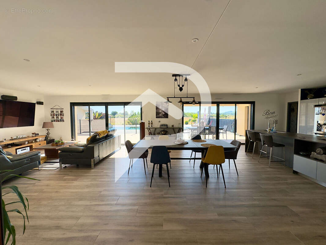 Maison à LAMONZIE-SAINT-MARTIN