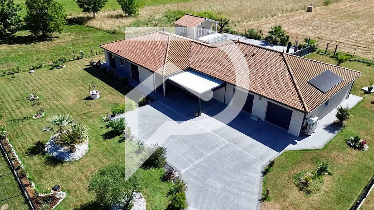 Maison à LAMONZIE-SAINT-MARTIN